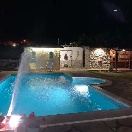 Villa Silent Village With Swimming Pool *