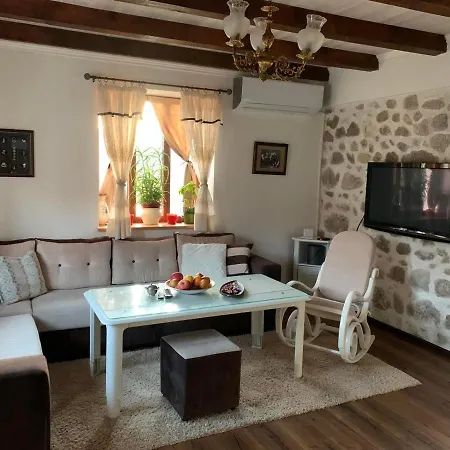 Villa Silent Village With Swimming Pool *