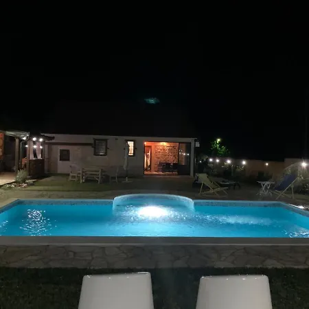 Silent Village With Swimming Pool Mostar
