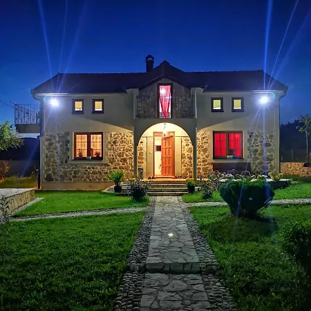 Villa Silent Village With Swimming Pool