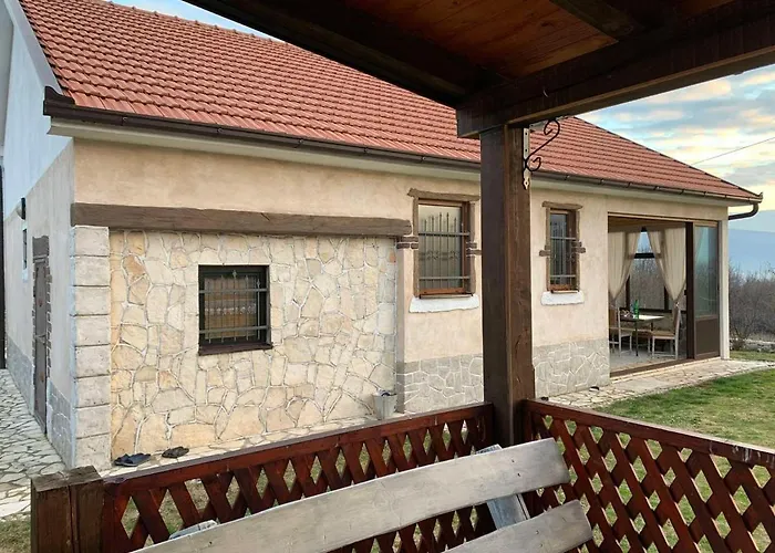 Villa Silent Village With Swimming Pool *