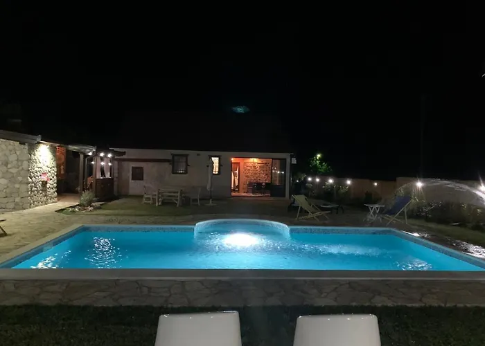 Silent Village With Swimming Pool Mostar